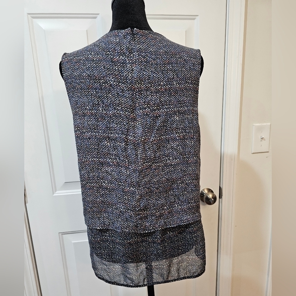 Theory shirt size large 100% Silk... - Picture 5 of 16